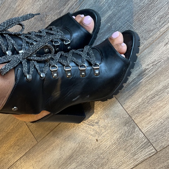 Black sandals with heels - Picture 5 of 5